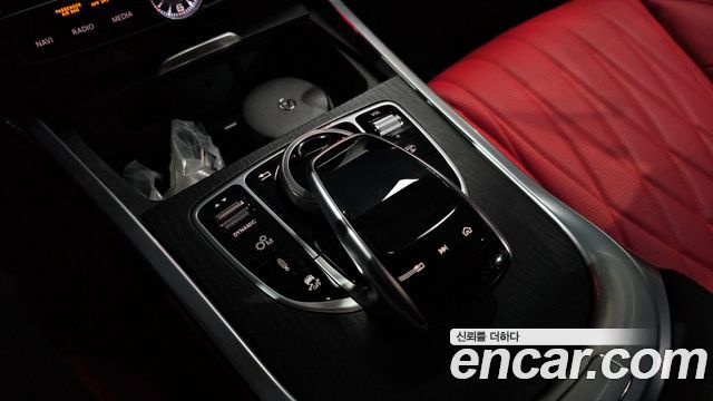 Mercedes-Benz G-Class 2023 — photo 30