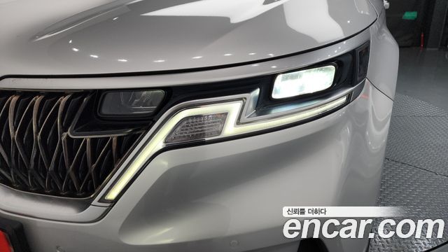 Kia Canival 2021 — photo 8