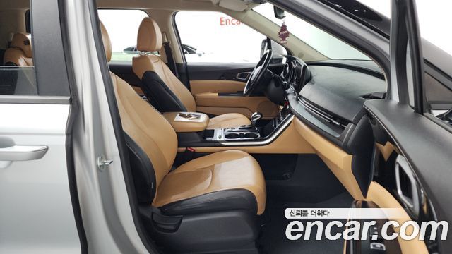Kia Canival 2021 — photo 16