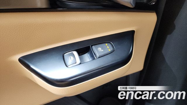 Kia Canival 2021 — photo 30