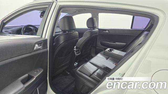 Kia Sportage 2016 — photo 12