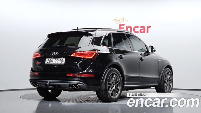Audi SQ5 2015 — photo 2