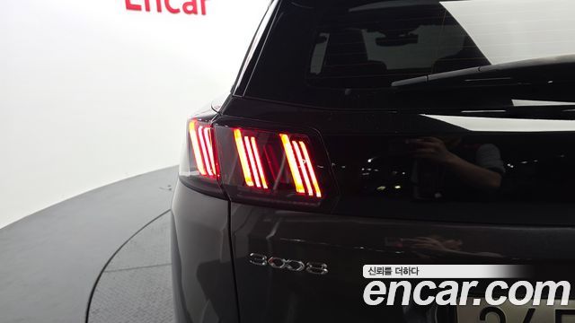 Peugeot 3008 2021 — photo 9