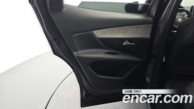 Peugeot 3008 2021 — photo 15