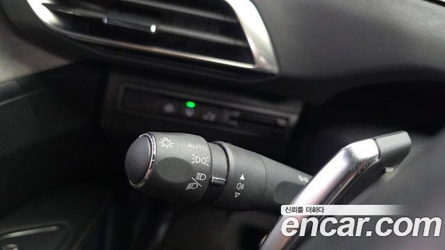 Peugeot 3008 2021 — photo 29