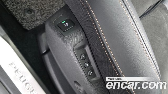 Peugeot 3008 2021 — photo 33