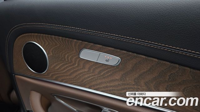 Mercedes-Benz E-Class 2022 — photo 25