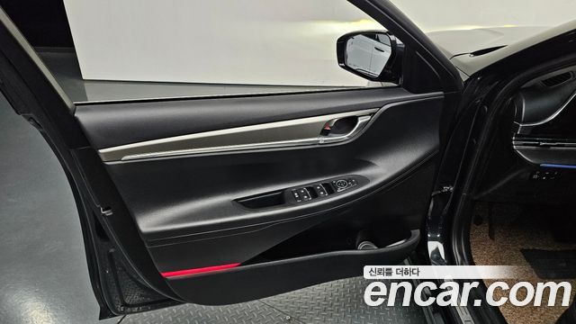 Hyundai Grandeur 2022 — photo 14