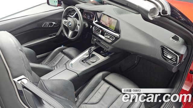 BMW Z4 2020 — photo 24