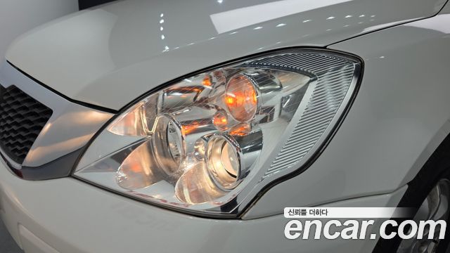 Kia Canival 2012 — photo 8
