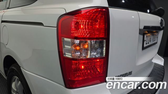 Kia Canival 2012 — photo 9