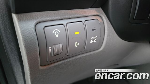 Kia Canival 2012 — photo 29