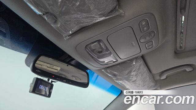 Kia Canival 2012 — photo 31