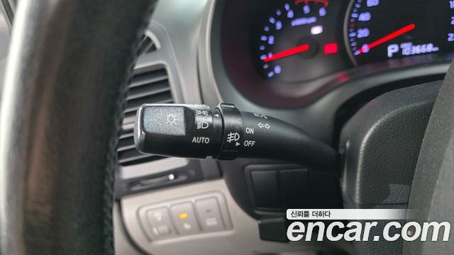Kia Canival 2012 — photo 32