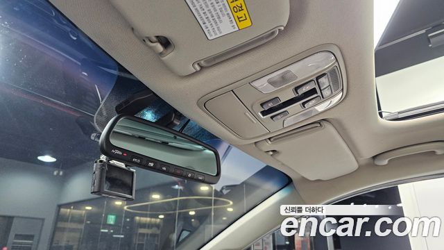 Kia Canival 2017 — photo 26