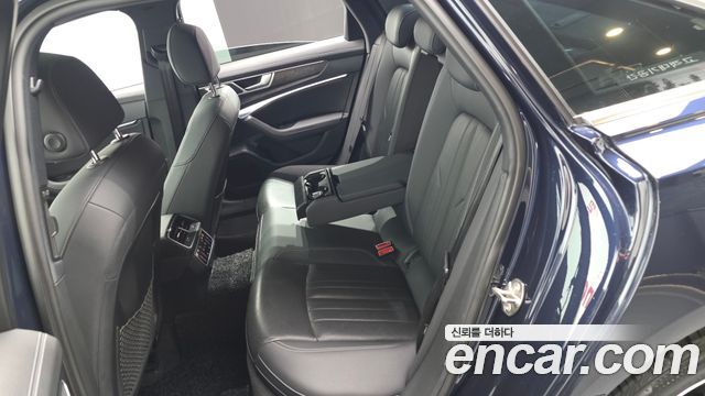 Audi A6 2021 — photo 18