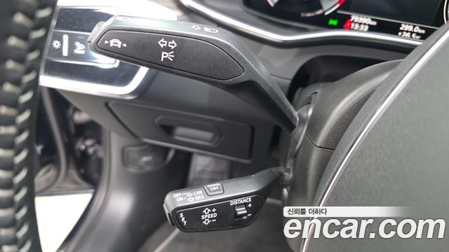 Audi A6 2021 — photo 26