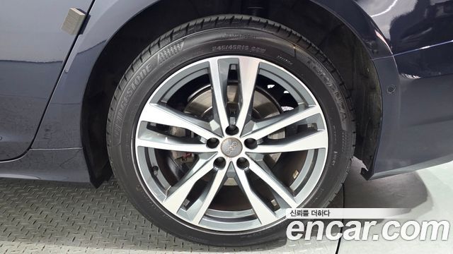 Audi A6 2021 — photo 7
