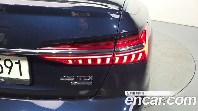 Audi A6 2021 — photo 9