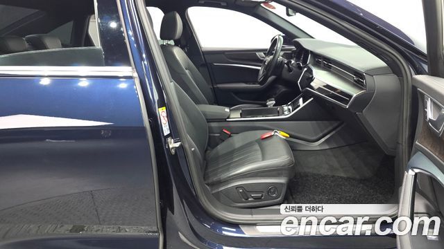 Audi A6 2021 — photo 16