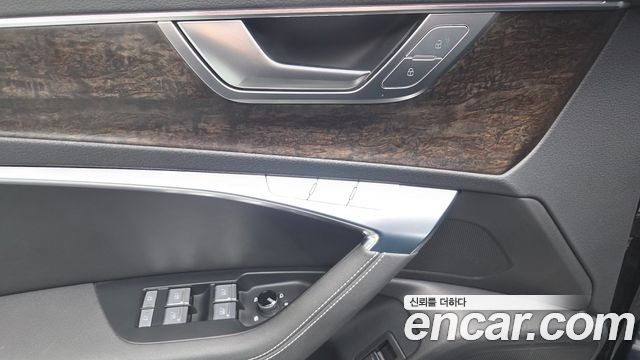 Audi A6 2021 — photo 27