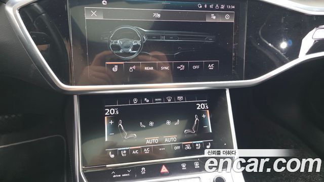 Audi A6 2021 — photo 32
