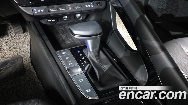 Hyundai AVANTE 2023 — photo 12