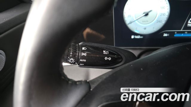 Hyundai AVANTE 2023 — photo 19