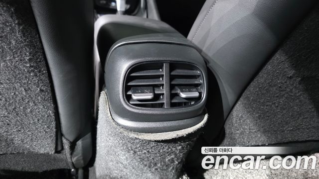 Hyundai AVANTE 2023 — photo 32