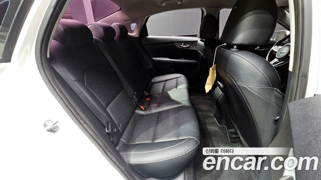 Kia K3 2019 — photo 17
