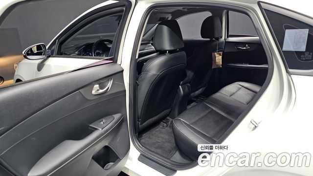 Kia K3 2019 — photo 25