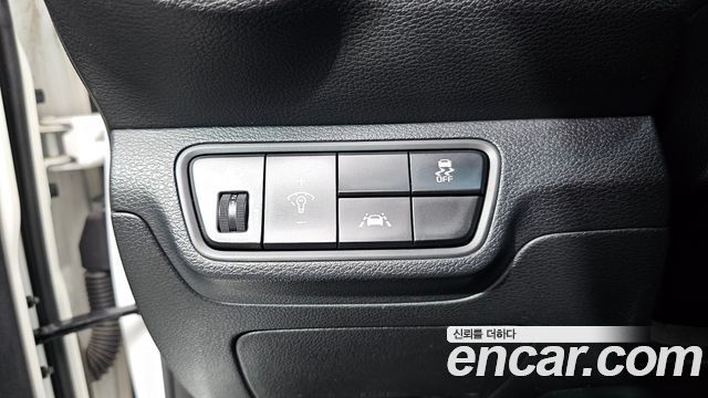 Kia K3 2019 — photo 27