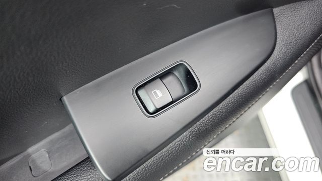 Kia K3 2019 — photo 28