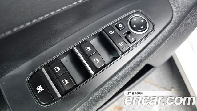 Kia K3 2019 — photo 29