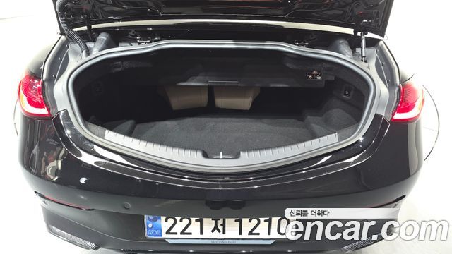 Mercedes-Benz CLE-Class 2025 — photo 24