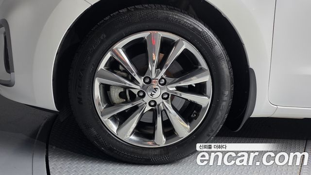 Kia Canival 2019 — photo 5