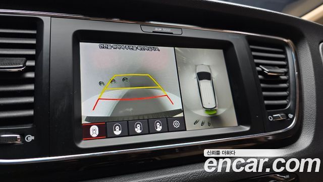 Kia Canival 2019 — photo 21