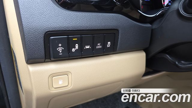 Kia Canival 2019 — photo 14
