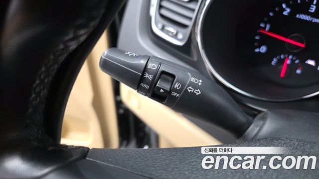 Kia Canival 2019 — photo 15
