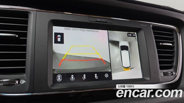 Kia Canival 2019 — photo 16