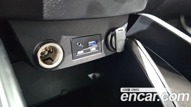 Hyundai Veloster 2016 — photo 18