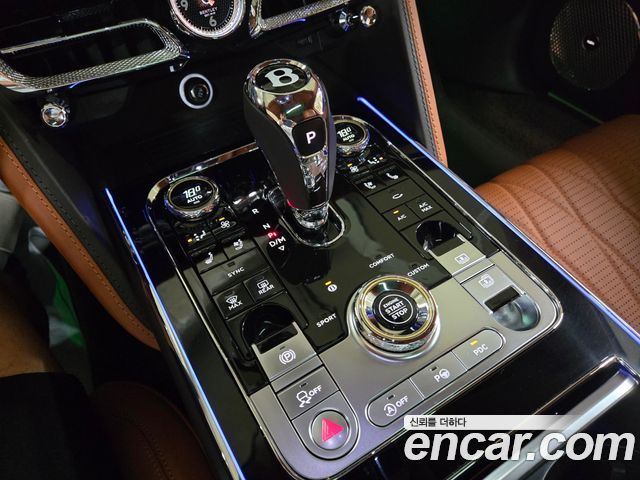 Bentley Flying Spur 2022 — photo 16