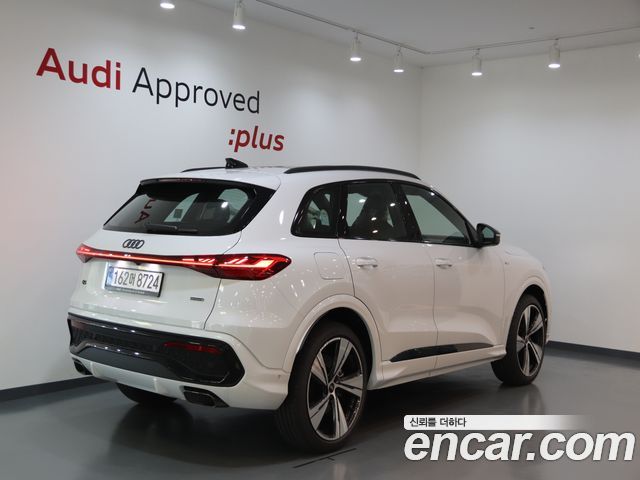 Audi Q5 2025 — photo 2