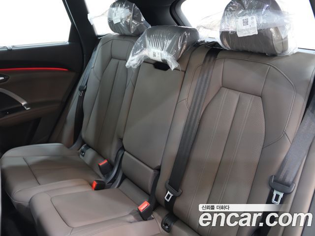 Audi Q5 2025 — photo 10