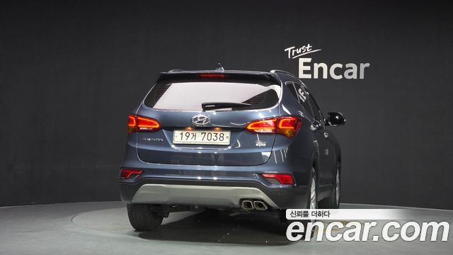 Hyundai Santafe 2018 — photo 4