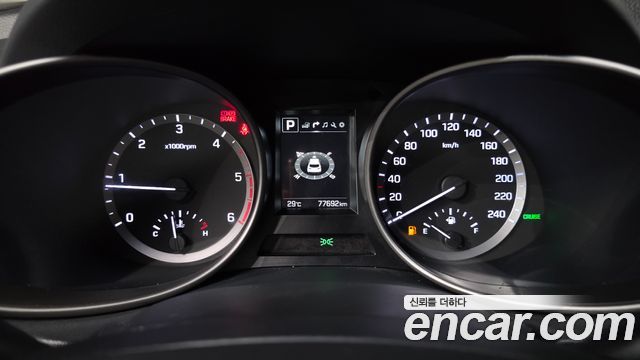 Hyundai Santafe 2018 — photo 11