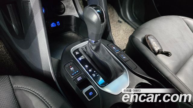 Hyundai Santafe 2018 — photo 12