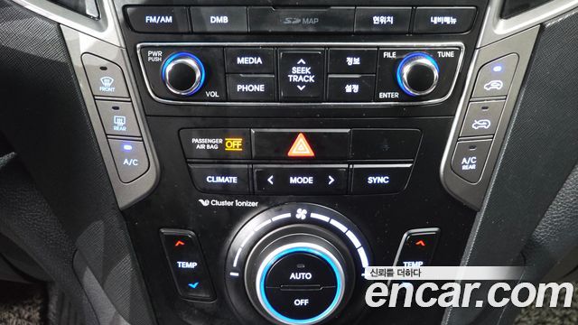 Hyundai Santafe 2018 — photo 24
