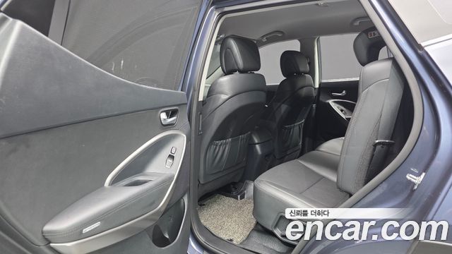 Hyundai Santafe 2018 — photo 26