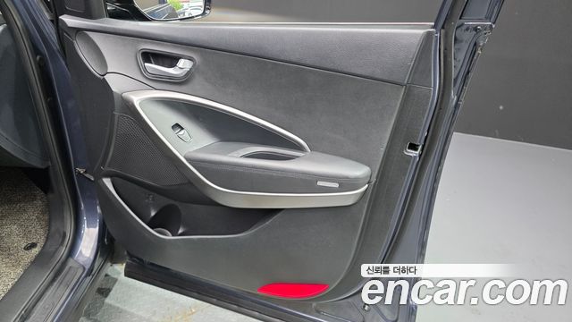 Hyundai Santafe 2018 — photo 14